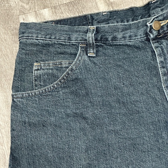 Men's Wrangler 38 Large Denim Shorts Jeans Dark Navy Blue Relaxed Fit EUC - Picture 5 of 8